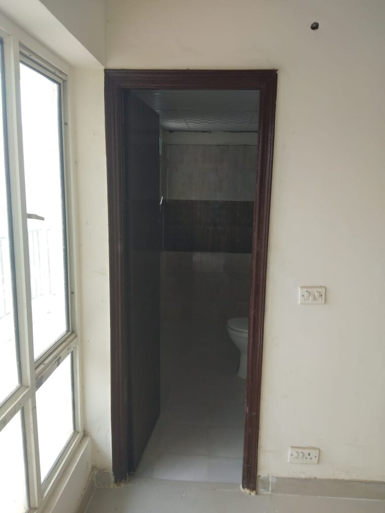 Bathroom, panchsheel-greens-ii 2 Bedroom 915 Sq.Ft. Apartment In Sector 16 Greater Noida Greater Noida 9618610