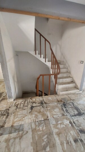 Staircase in  Warehouse at Shree Ganesh CHS Charkop, Charkop Sector 3 – for Rent