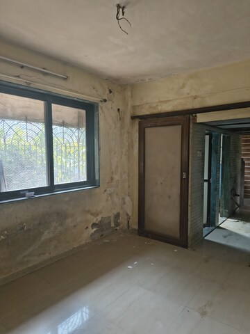 Room in 1 BHK Apartment at Pragati CHS Chembur, Chembur – for Rent