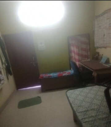 Room in 1 RK Villa at Aliganj – for Rent