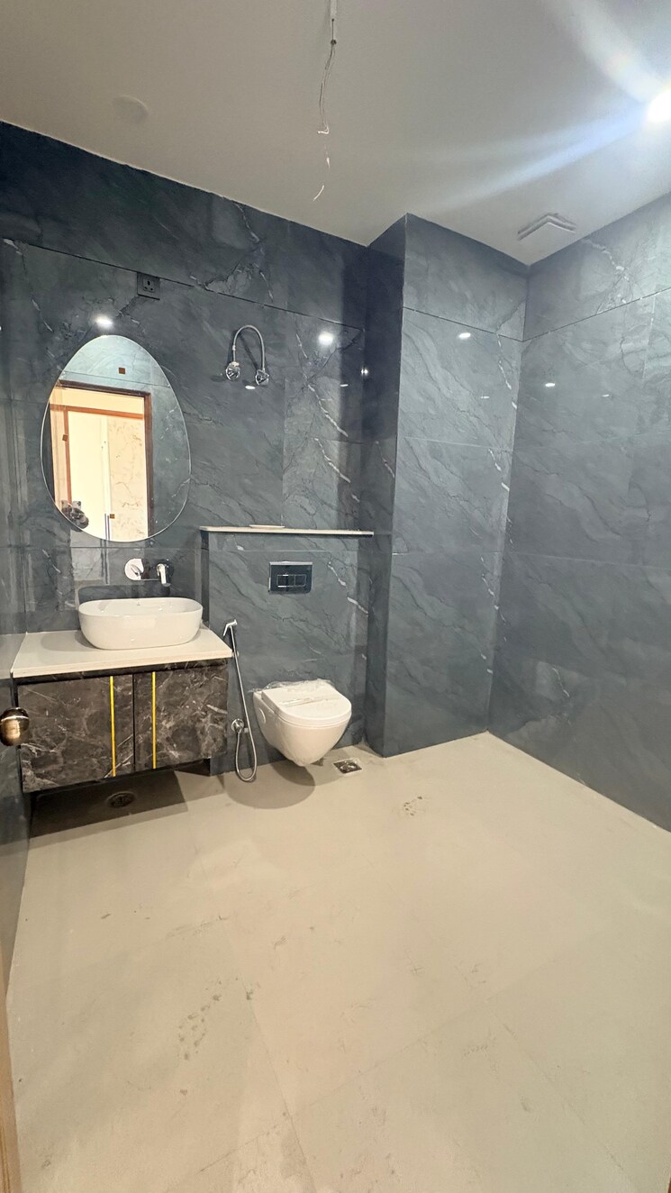 Bathroom, amolik-aster-woods 3 Bedroom 180 Sq.Yd. Builder Floor In Sector 98 Faridabad 9618668