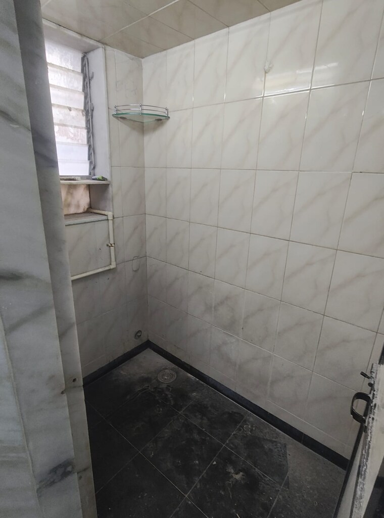 Bathroom, bussa-apartments 1 Bedroom 450 Sq.Ft. Apartment In Santacruz West Mumbai 9618652