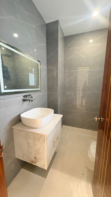 Bathroom in 3 BHK Builder Floor at Amolik Aster Woods, Sector 98 – for Sale