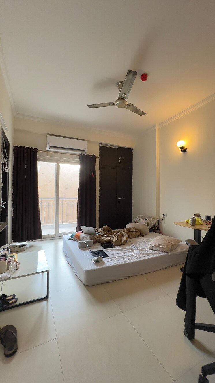 Bedroom, sector 75 3 Bedroom 1295 Sq.Ft. Apartment In Sector 75 Noida 9618818