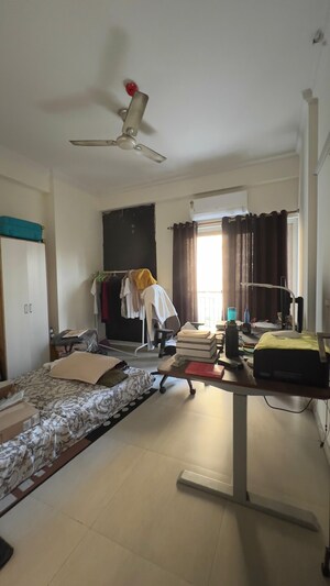 Living Room in 3 BHK Apartment at Sector 75 – for Rent