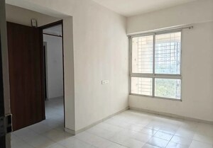 Room in 1 BHK Apartment at New Piyush Apartments, Bhayandar East – for Rent