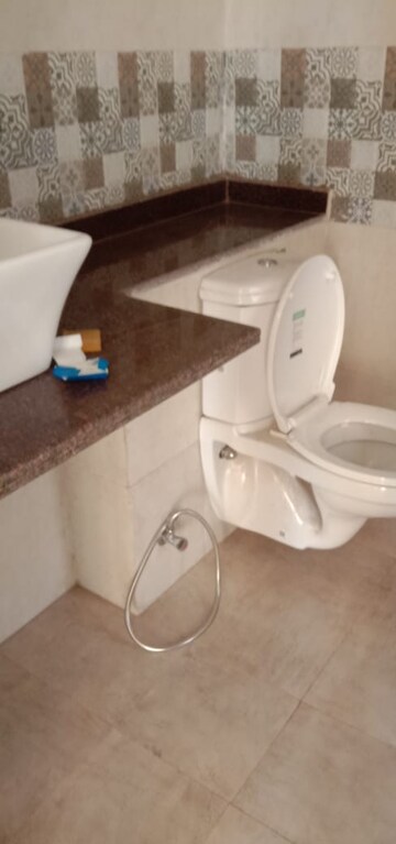 Bathroom in 3 BHK Builder Floor at M2K The White House, Sector 57 – for Rent