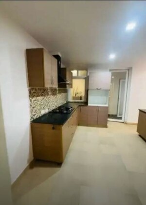 Kitchen in 3 BHK Apartment at Gomti Nagar – for Rent