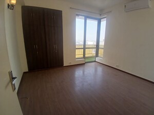 3 BHK Apartment For Rent in Pioneer Park Phase 1, Sector 61