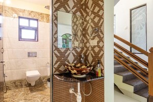 Bathroom in 6 BHK Villa at Nerul – for Rent