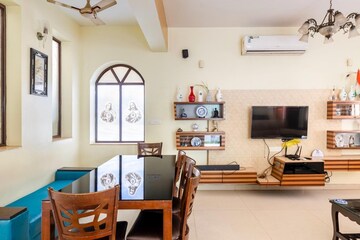 Living Room in 6 BHK Villa at Nerul – for Rent