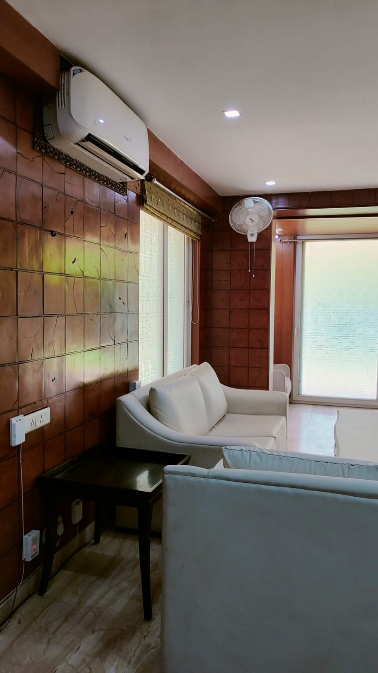 Living Room, puri-pranayam 4 Bedroom 3080 Sq.Ft. Apartment In Sector 82 Faridabad 9618729