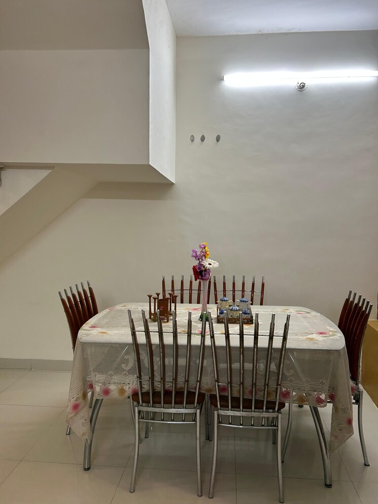 Living Room, karia-konark-nagar-phase-1 2 Bedroom 1500 Sq.Ft. Villa In Viman Nagar Pune 9618742