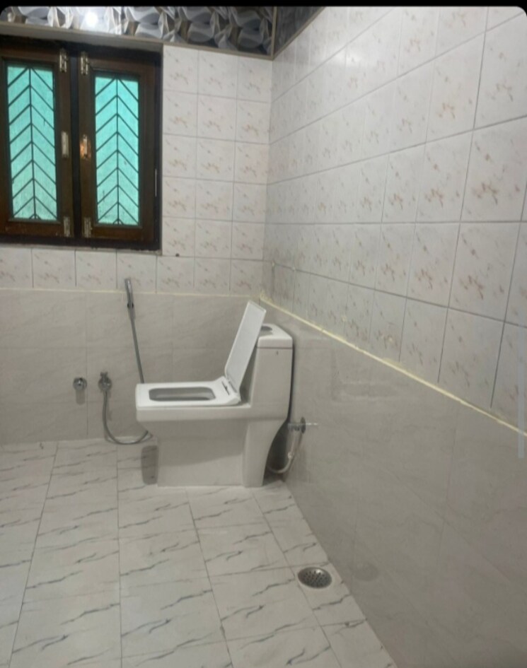 Bathroom, aliganj 1 Bedroom 1822 Sq.Ft. Villa In Aliganj Lucknow 9618766