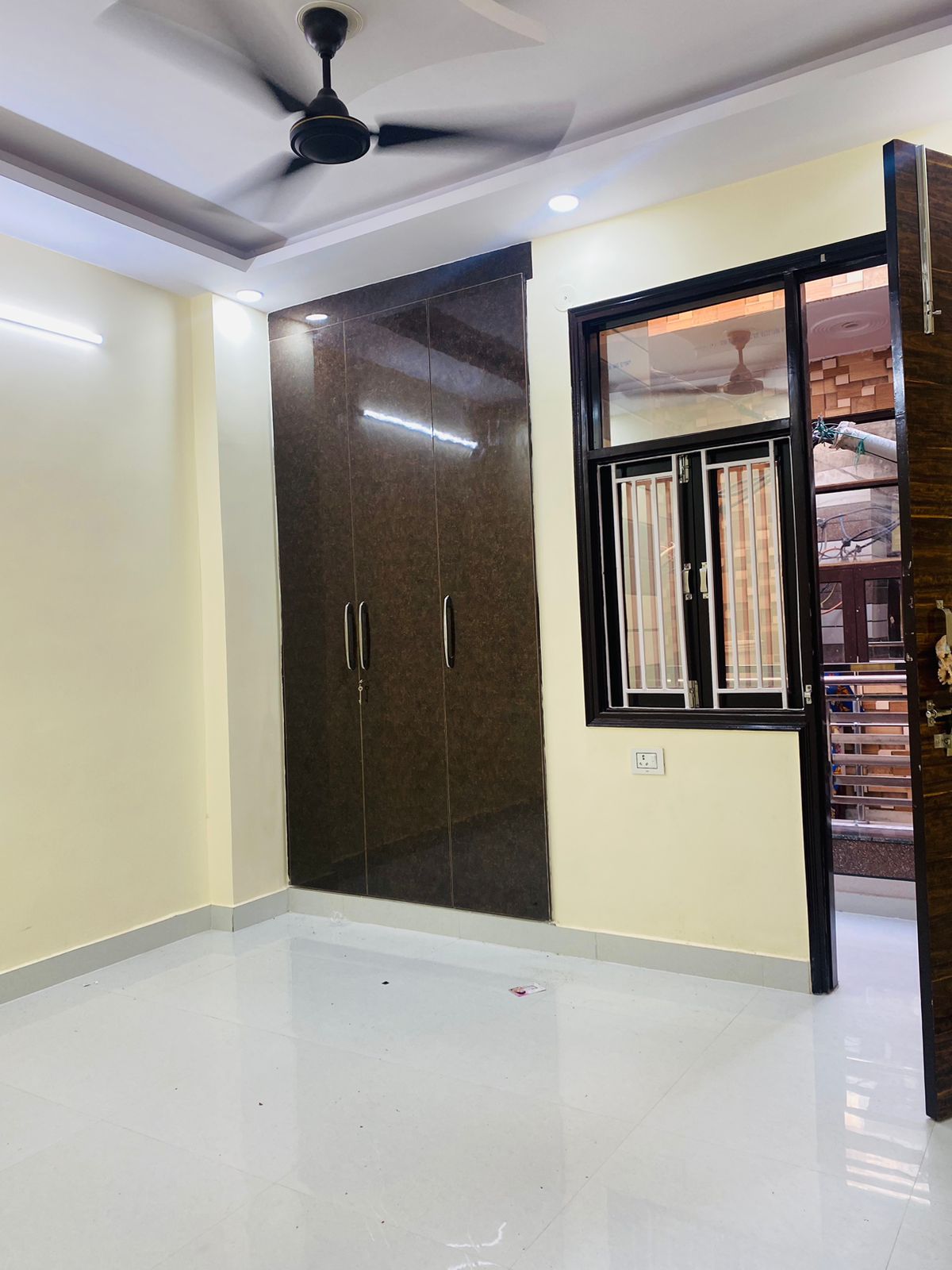 2 BHK Builder Floor For Rent in Dwarka Mor