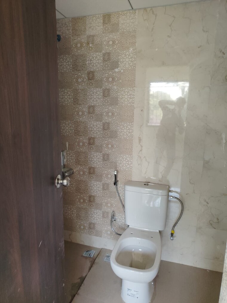 Bathroom, wadgaon sheri 2 Bedroom 850 Sq.Ft. Apartment In Wadgaon Sheri Pune 9618776