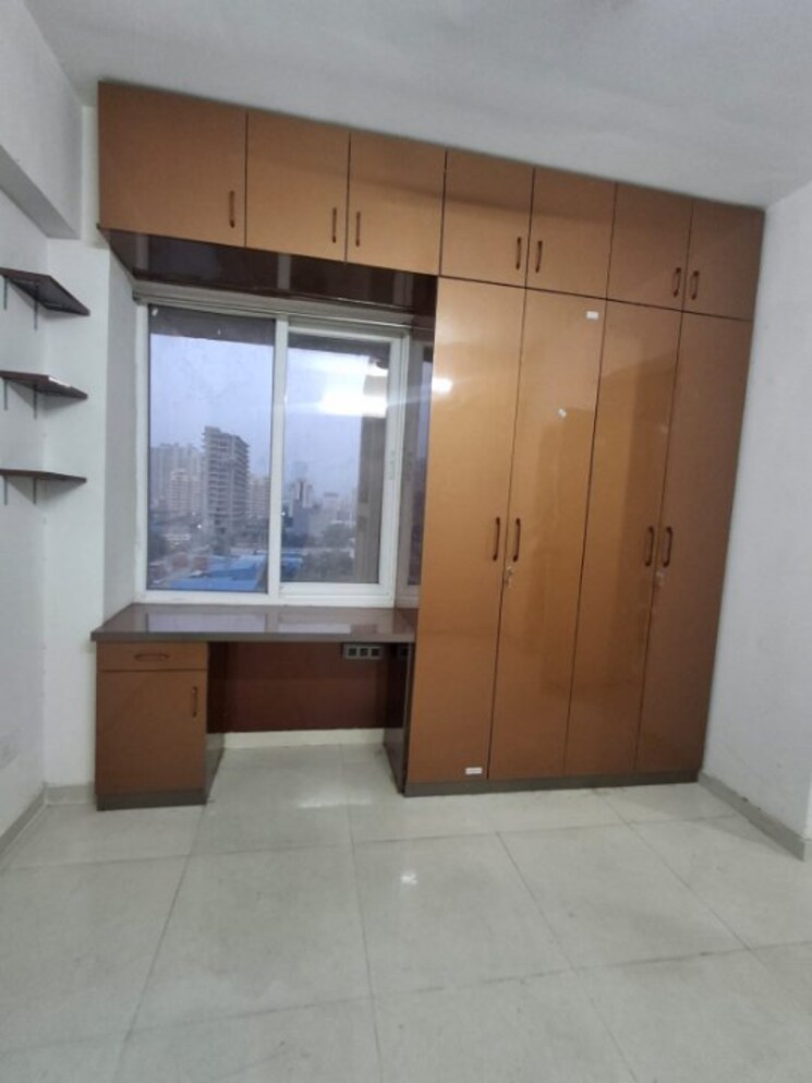 Room, gls-avenue-51 3 Bedroom 800 Sq.Ft. Apartment In Sector 92 Gurgaon 9618607
