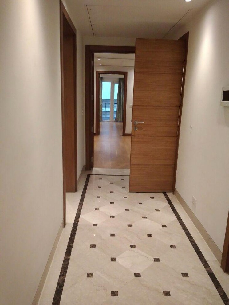undefined, hauz khas 4 Bedroom 4500 Sq.Ft. Builder Floor In Hauz Khas Delhi 9618821