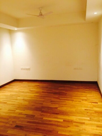 Room in 4 BHK Builder Floor at Hauz Khas – for Rent