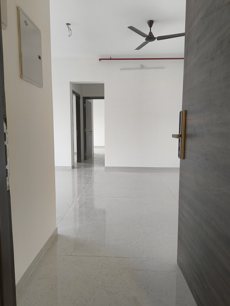 Room, rosa-manhattan 2 Bedroom 753 Sq.Ft. Apartment In Ghodbunder Road Thane 9618889