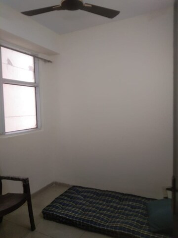 Room in 2 BHK Apartment at Ajnara Homes, Sector 16b Greater Noida – for Rent