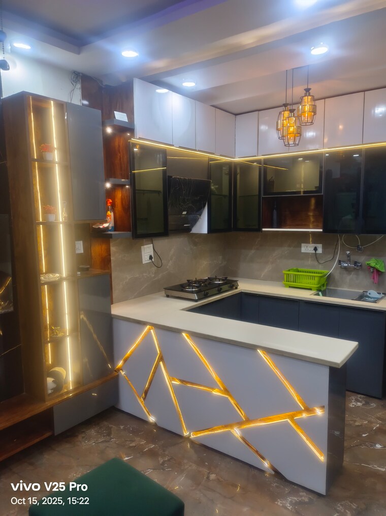 Kitchen, dwarka mor 3 Bedroom 100 Sq.Yd. Builder Floor In Dwarka Mor Delhi 9618916