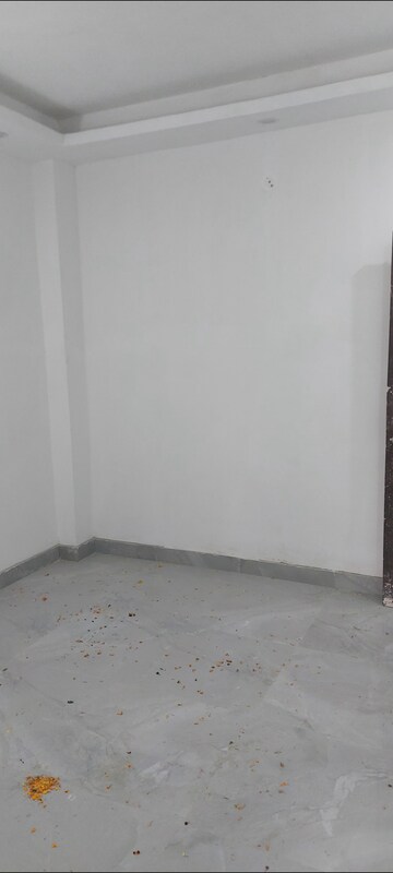 Room in 1 BHK Apartment at Aadharshila Apartment, Sarita Vihar – for Rent