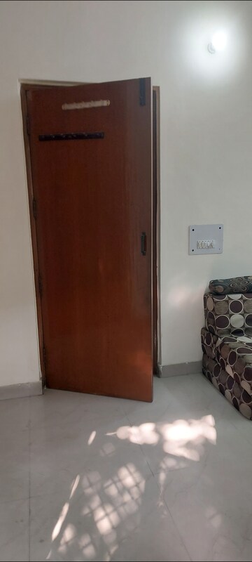 Room in 1 BHK Apartment at Aadharshila Apartment, Sarita Vihar – for Rent