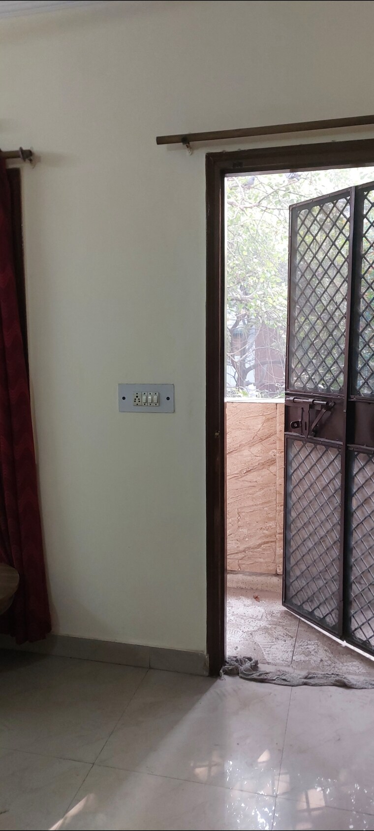 Room, aadharshila-apartment 1 Bedroom 380 Sq.Ft. Apartment In Sarita Vihar Delhi 9618982