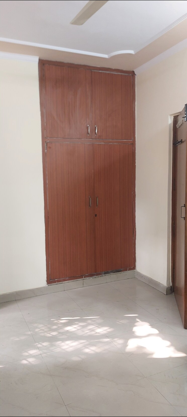 Room, aadharshila-apartment 1 Bedroom 380 Sq.Ft. Apartment In Sarita Vihar Delhi 9618982