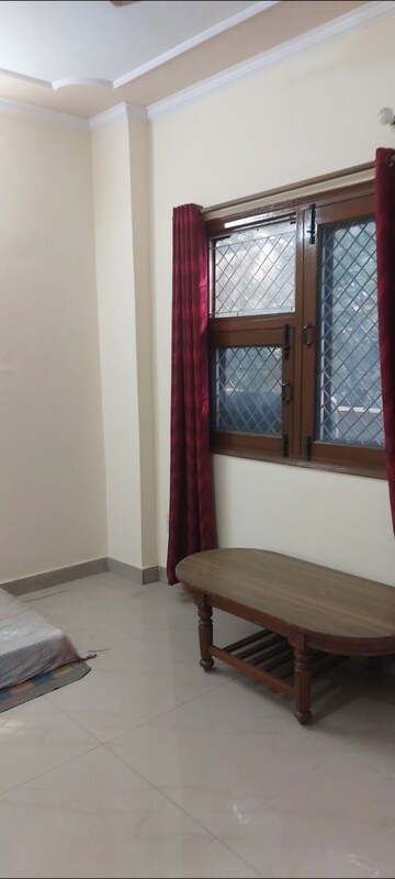 Room in 1 BHK Apartment at Aadharshila Apartment, Sarita Vihar – for Rent