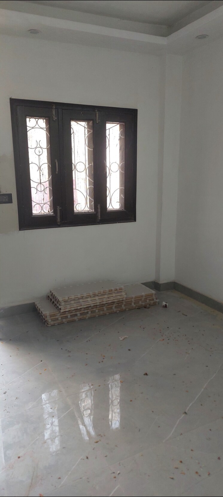 Room, aadharshila-apartment 1 Bedroom 380 Sq.Ft. Apartment In Sarita Vihar Delhi 9618982