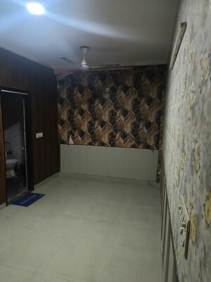 1 BHK Builder Floor For Rent in Saket
