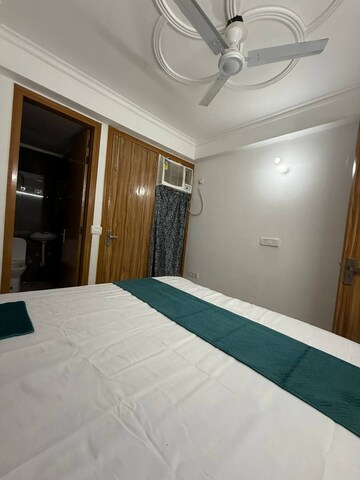 Room in 1 BHK Builder Floor at Chattarpur – for Rent