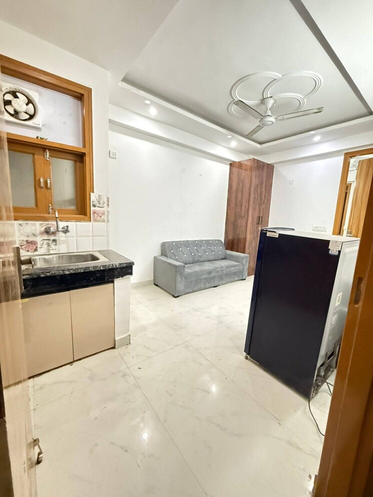 Kitchen, chattarpur 1 Bedroom 500 Sq.Ft. Builder Floor In Chattarpur Delhi 9619032