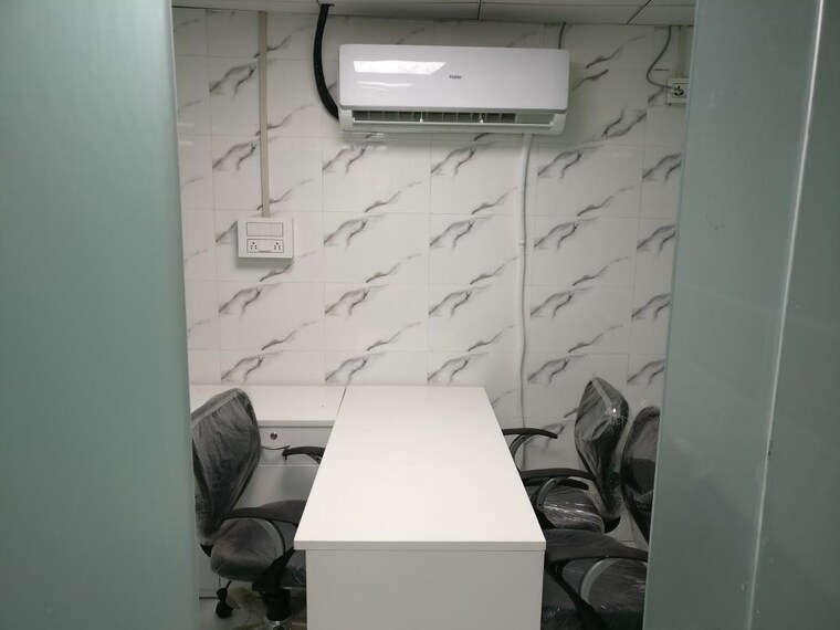 Team Area, ab road Commercial Office Space 1300 Sq.Ft. In Ab Road Indore 9619020