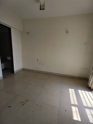 Room in 2 BHK Apartment at Aspen Park, Goregaon East – for Rent