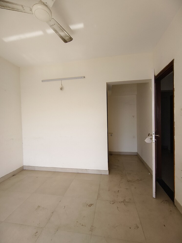 Room, aspen-park 2 Bedroom 950 Sq.Ft. Apartment In Goregaon East Mumbai 9619093