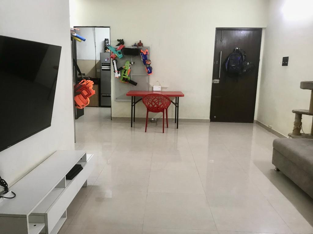 2 BHK + Servant Room Apartment For Sale in Rustomjee OZone