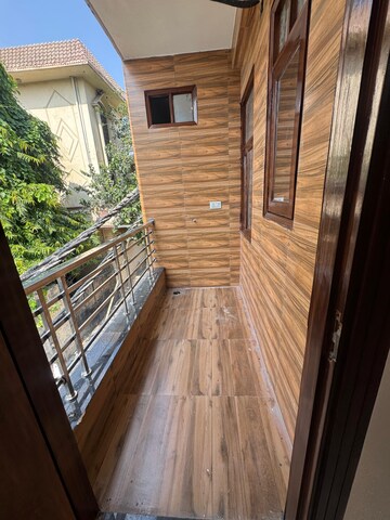 Balcony in 3 BHK Builder Floor at Dwarka Mor – for Rent