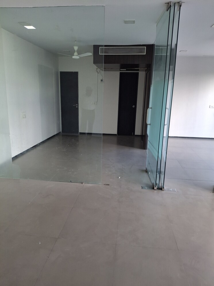 Exterior View, vesu Commercial Office Space 1100 Sq.Ft. In Vesu Surat 9619138