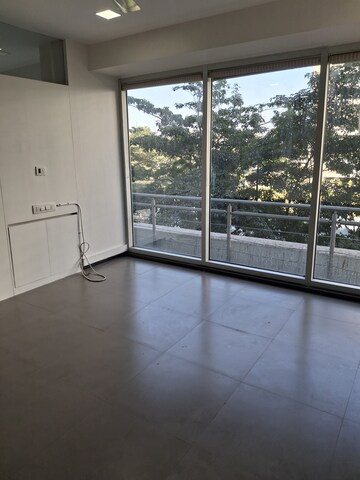  Office Space For Rent in Vesu