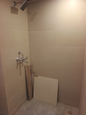 Bathroom in 3 BHK Apartment at Nimbus The Express Park View II, Chi V Greater Noida – for Sale