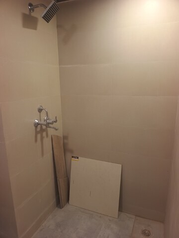 Bathroom in 3 BHK Apartment at Nimbus The Express Park View II, Chi V Greater Noida – for Sale