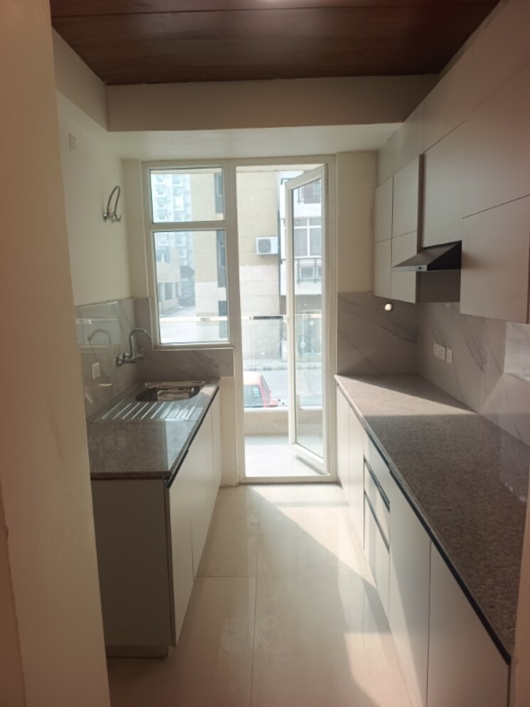 Kitchen, nimbus-the-express-park-view-ii 3 Bedroom 1632 Sq.Ft. Apartment In Chi V Greater Noida Greater Noida 9619323