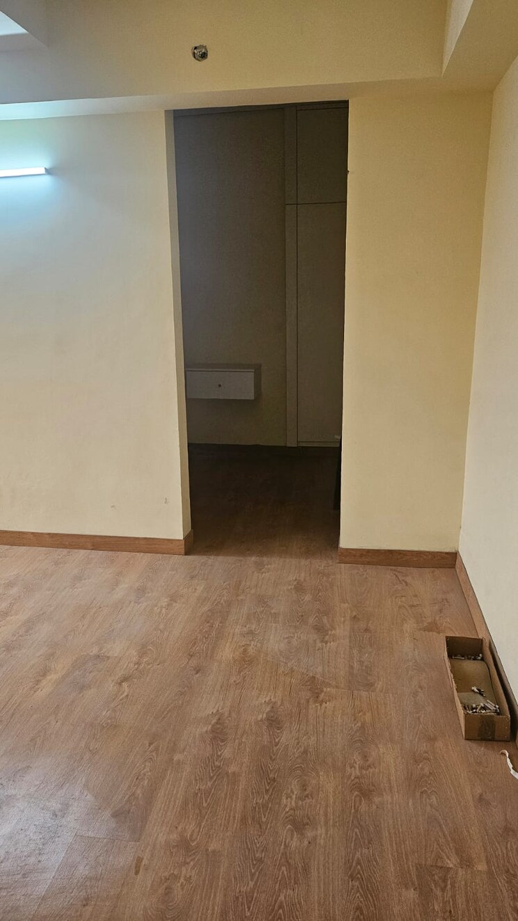 Room, sidhartha-ncr-one 5 Bedroom 3200 Sq.Ft. Apartment In Sector 95 Gurgaon 9619179