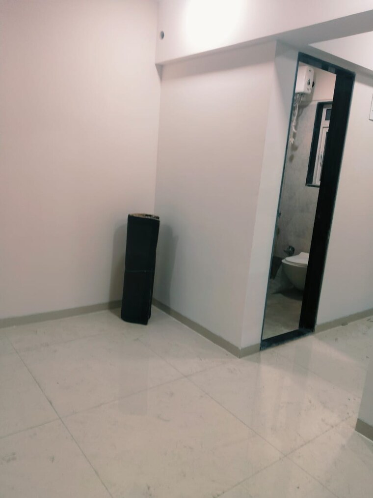Room, pride-of-vakola 1 Bedroom 550 Sq.Ft. Apartment In Santacruz East Mumbai 9619176