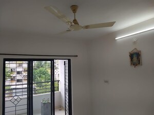 2 BHK Apartment at Rahul Park - D1 D2 D3 Building, Warje – for Rent