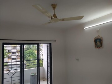  2 BHK Apartment at Rahul Park - D1 D2 D3 Building, Warje – for Rent