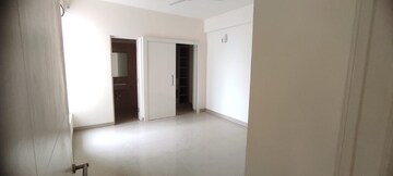 2 BHK Apartment For Rent in Emaar Emerald Estate, Sector 65